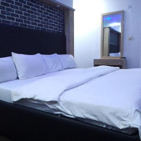 Exclusive Mansion Lekki Phase 1 Hotel Ilado Exterior foto