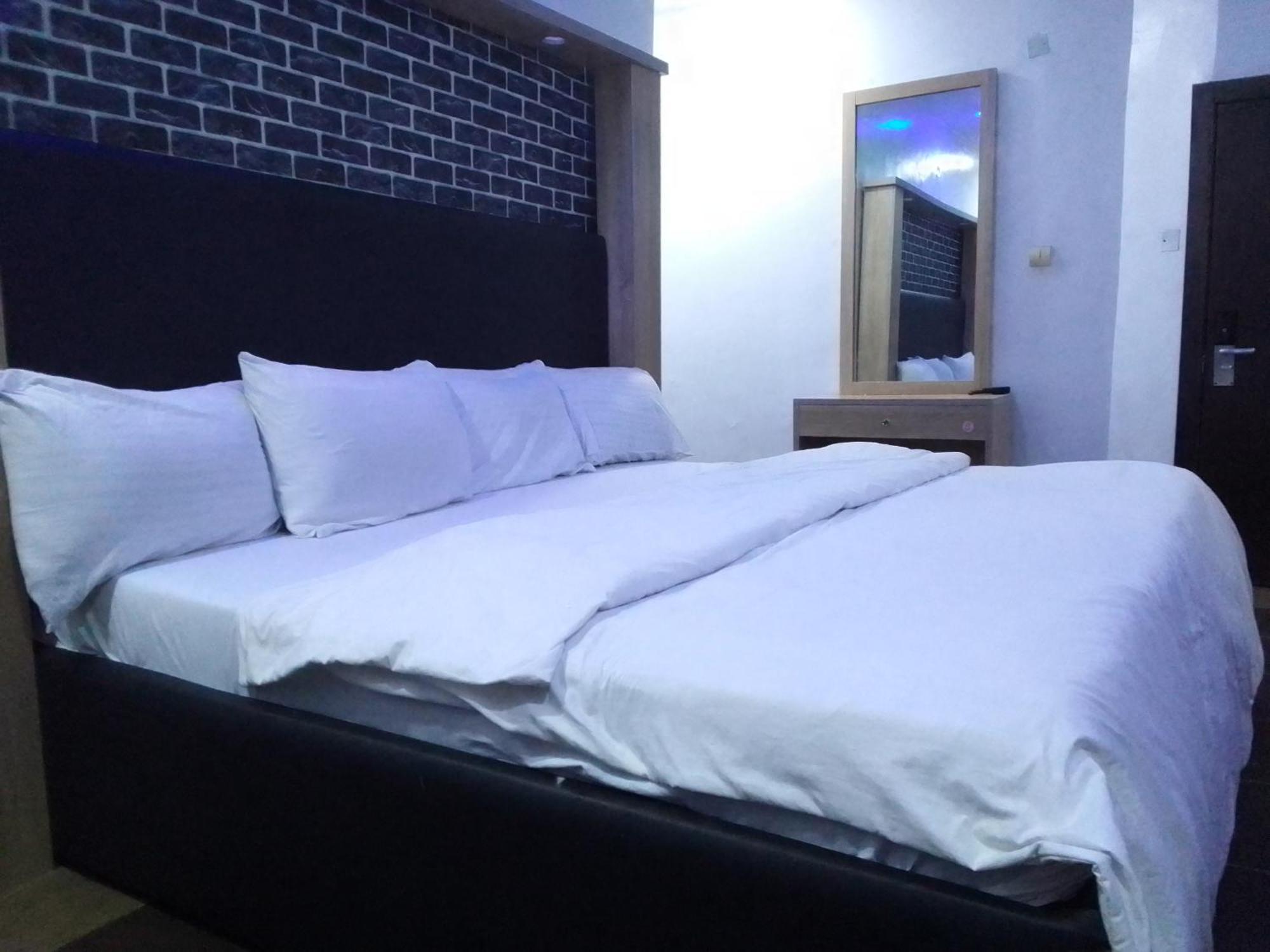 Exclusive Mansion Lekki Phase 1 Hotel Ilado Exterior foto