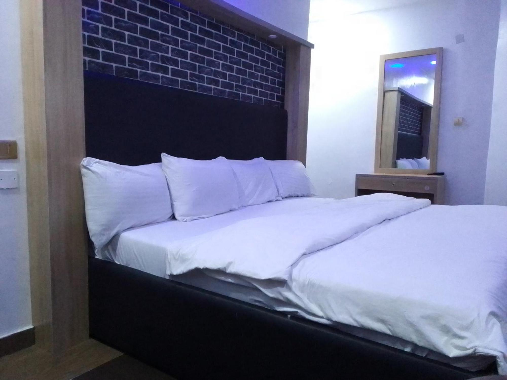 Exclusive Mansion Lekki Phase 1 Hotel Ilado Exterior foto